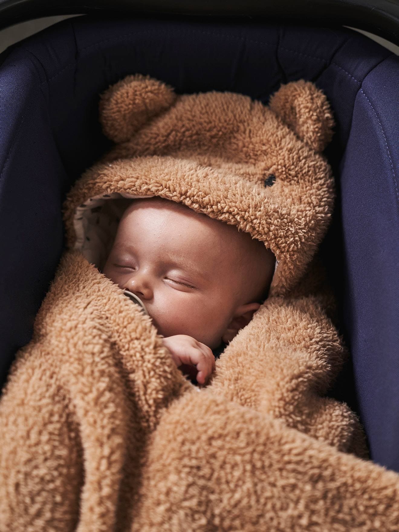 Nid d'ange transformable en tapis à langer peluche beige - Vertbaudet